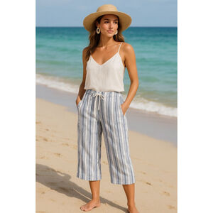 Women's Croft & Barrow Striped Cropped Pants Size Small Blue and White